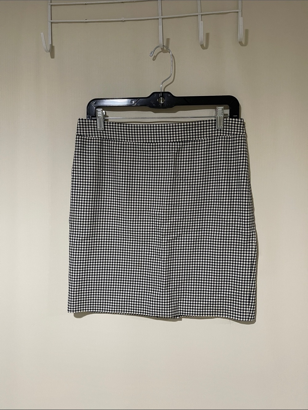 Moschino Black and White Gingham Mini Skirt Made In Italy SZ 8 Like New